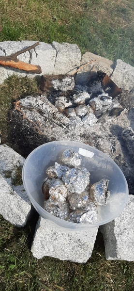 09Ziemniaki już upieczone..jpg